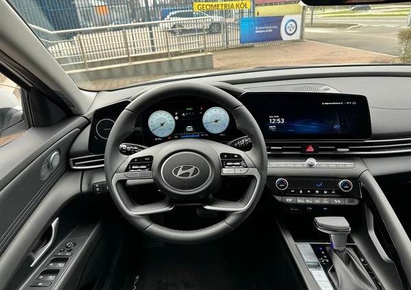 Hyundai Elantra cena 139900 przebieg: 171, rok produkcji 2023 z Siechnice małe 277